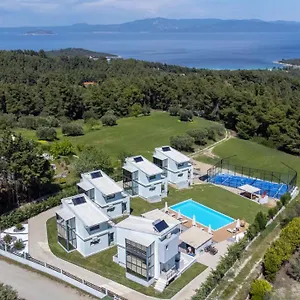 https://blue-avenue.hotelschalkidiki.net