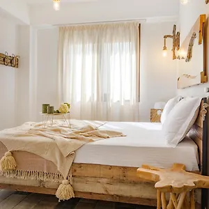 https://meltemi-luxury-apartments.hotelschalkidiki.net