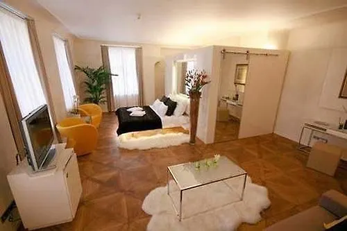 Hotel Three Storks Praga 5*,  Czechy